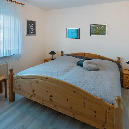 Kleine Robbe アパート ドルヌマージール